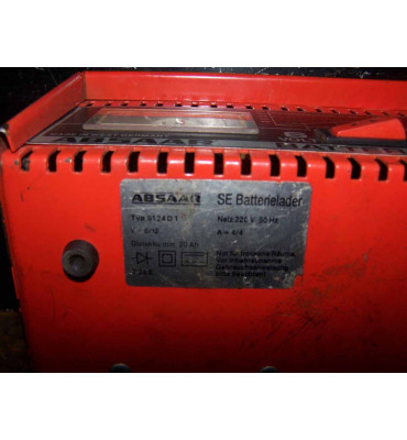 ABASAR Batterieladegerät Typ 6124D1